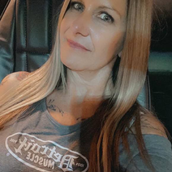 Meet your Posher, Theresa - Picture 1 of 1